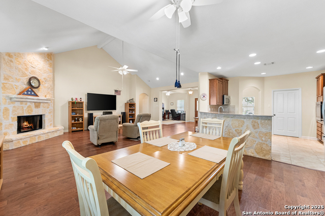 Listing photo id 7 for 108 County Road 4325