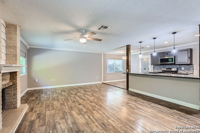 Image 11 of 29 For 8203 Bowens Crossing St