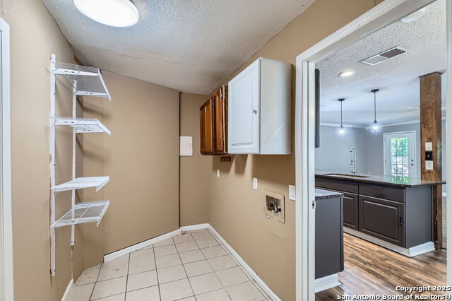 Image 14 of 29 For 8203 Bowens Crossing St