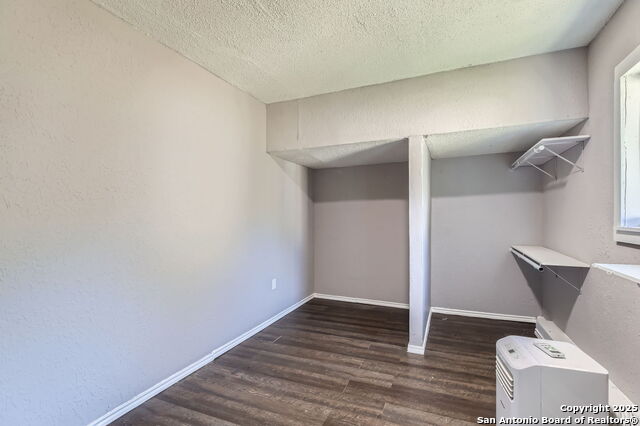Image 21 of 29 For 8203 Bowens Crossing St