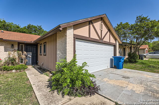 Image 3 of 29 For 8203 Bowens Crossing St