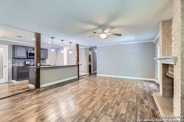 Image 7 of 29 For 8203 Bowens Crossing St
