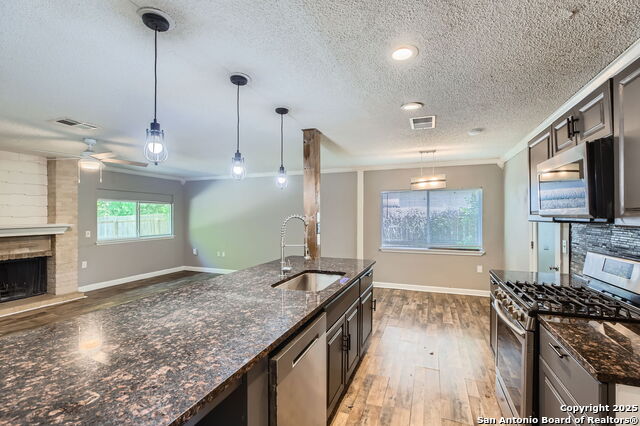 Image 9 of 29 For 8203 Bowens Crossing St
