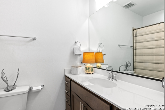 Image 19 of 42 For 211 Utah St.  401