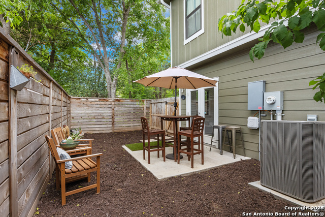 Image 29 of 42 For 211 Utah St.  401