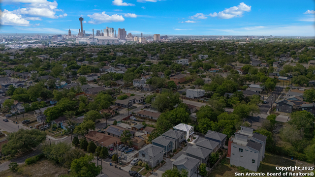 Image 34 of 42 For 211 Utah St.  401