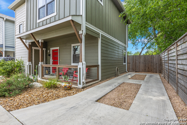 Image 7 of 42 For 211 Utah St.  401
