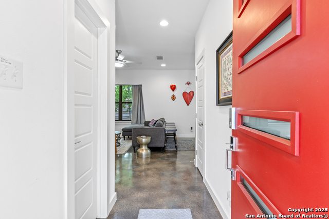 Image 8 of 42 For 211 Utah St.  401