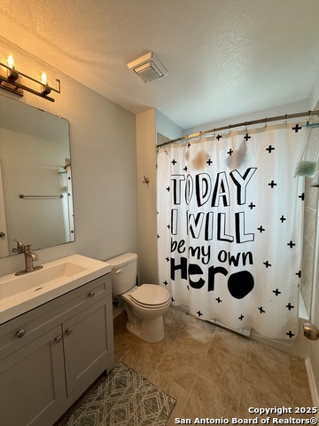 Image 4 of 38 For 12003 Sapphire River