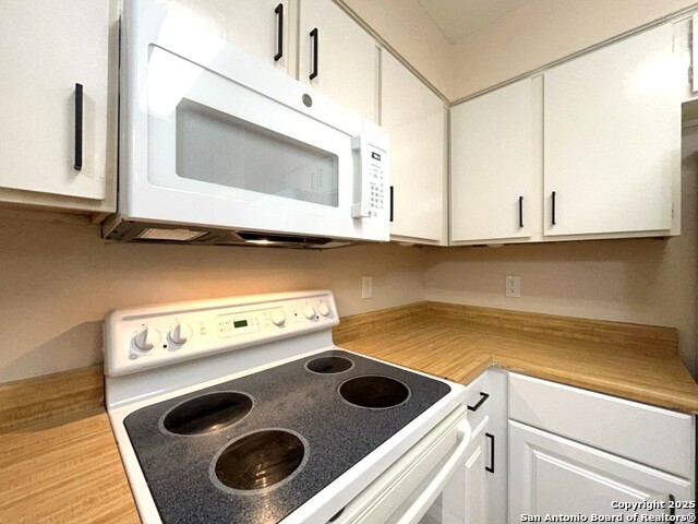Image 13 of 33 For 14407 Edgemont St