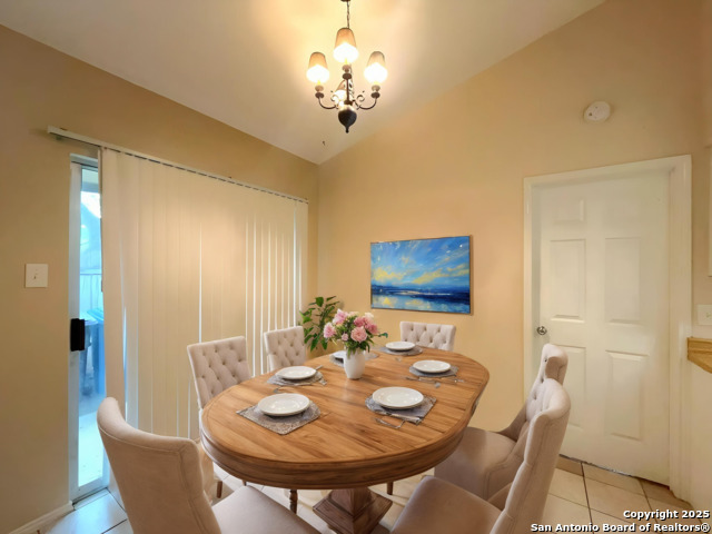 Image 3 of 33 For 14407 Edgemont St