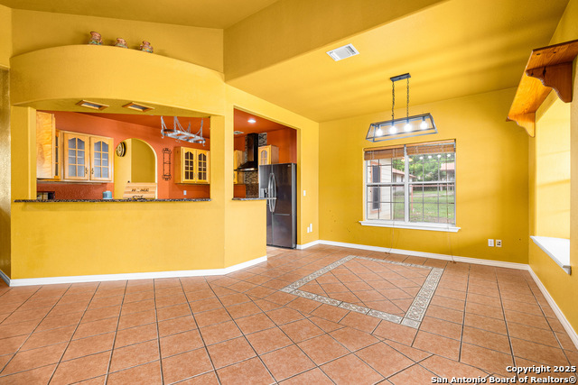 Image 18 of 47 For 12037 Poinciana