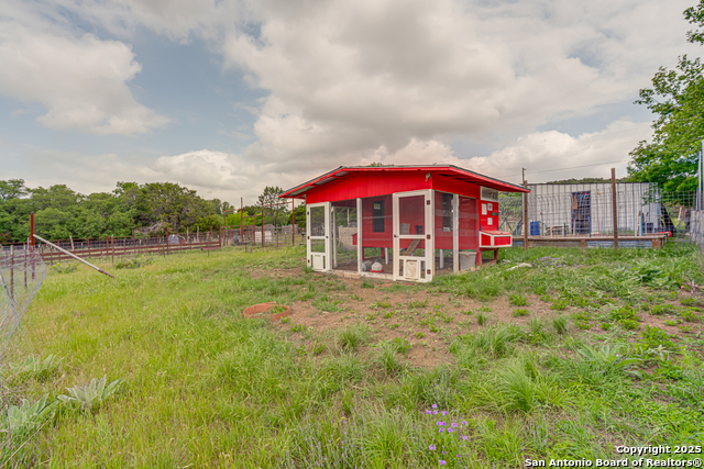 Image 4 of 50 For 104 Northview