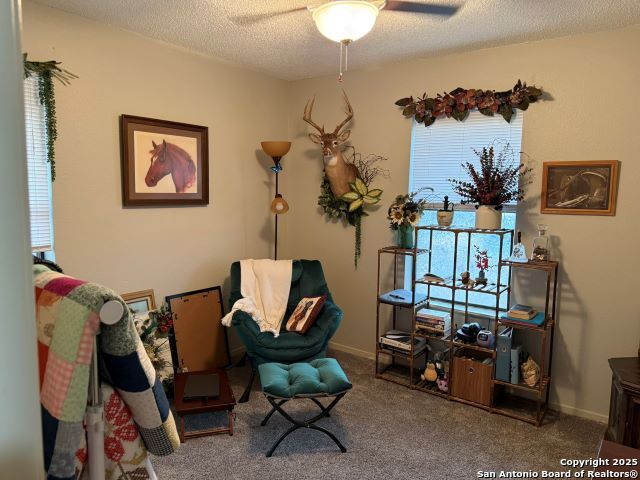 Listing photo id 14 for 1410 Longbranch