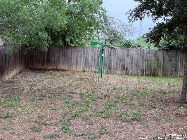 Listing photo id 5 for 1410 Longbranch