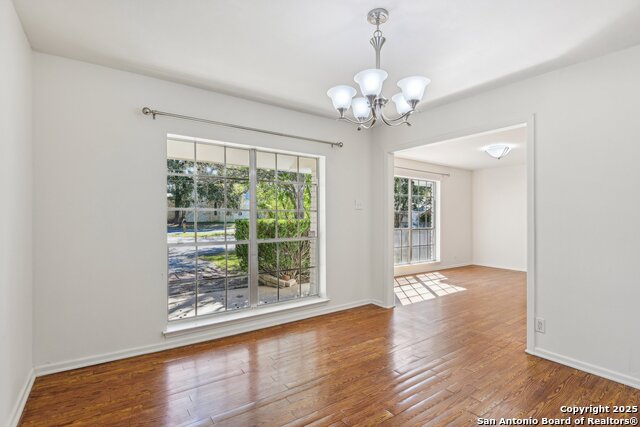 Image 15 of 23 For 310 Rosewood