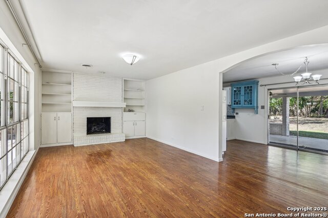 Image 4 of 23 For 310 Rosewood
