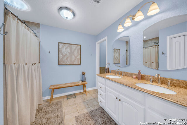 Image 15 of 36 For 1253 Hillside Oaks