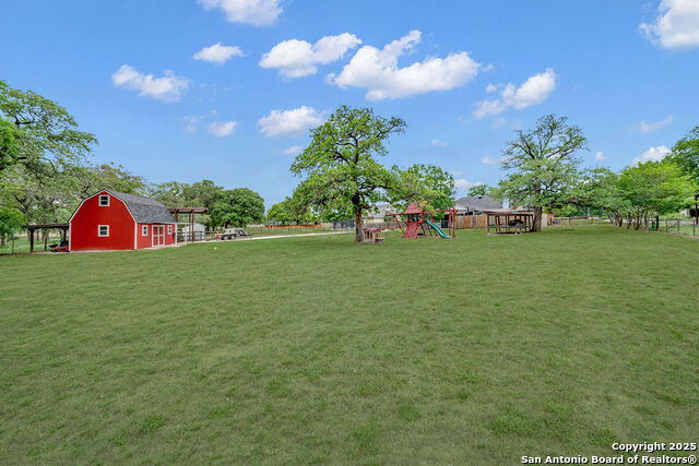 Image 27 of 36 For 1253 Hillside Oaks