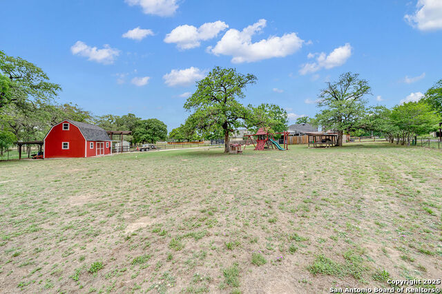 Image 28 of 36 For 1253 Hillside Oaks