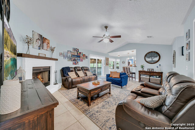 Image 8 of 36 For 1253 Hillside Oaks