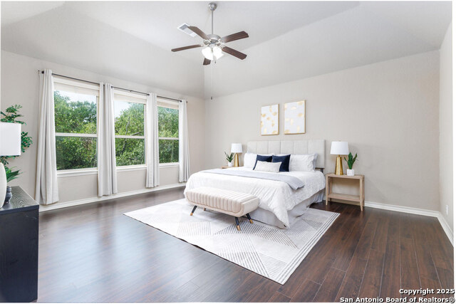 Listing photo id 12 for 25555 Sioux Springs