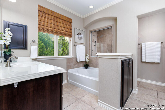 Listing photo id 15 for 25555 Sioux Springs