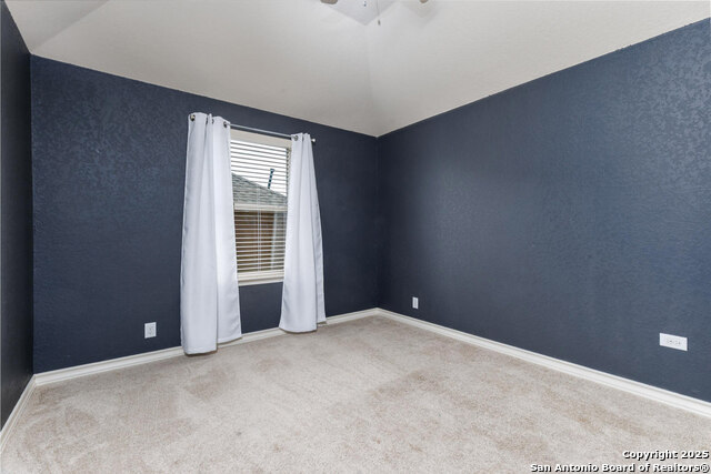 Listing photo id 26 for 25555 Sioux Springs