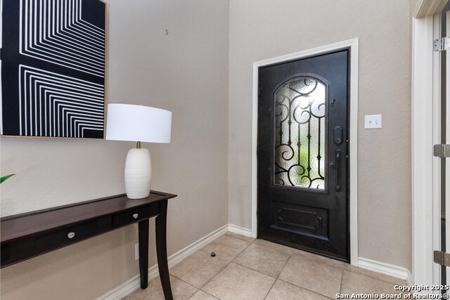 Listing photo id 2 for 25555 Sioux Springs