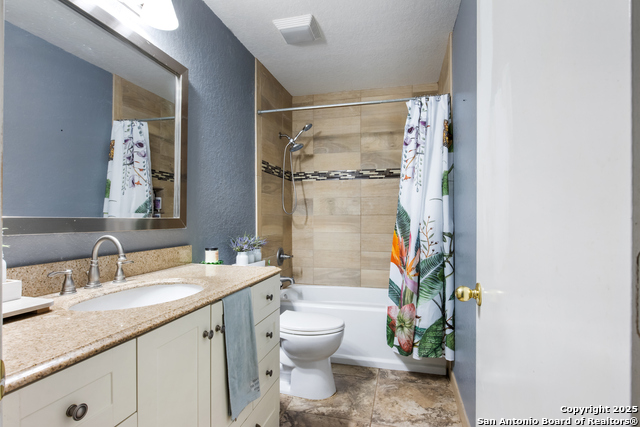 Listing photo id 18 for 4722 Crystal Farm