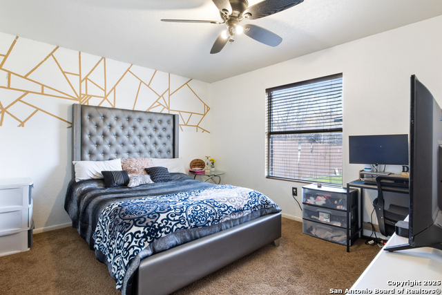 Listing photo id 19 for 4722 Crystal Farm
