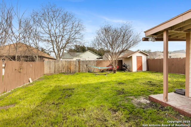 Listing photo id 23 for 4722 Crystal Farm