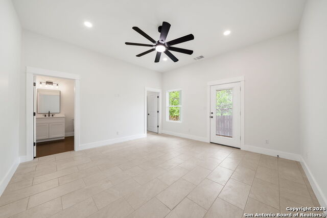 Image 35 of 50 For 247 Princeton Bldg 1, Units 201 &