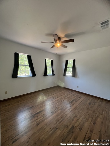 Image 21 of 26 For 568 Lake Forest