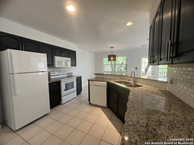 Image 9 of 26 For 568 Lake Forest