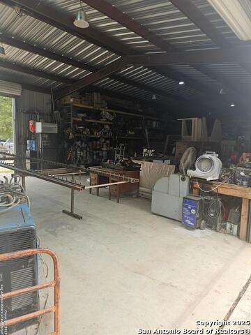 Listing photo id 9 for 4778 Old Highway 81