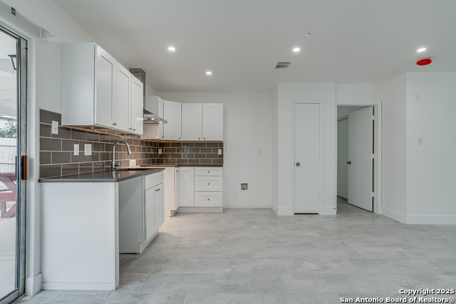 Image 13 of 36 For 9958 Panther Bay