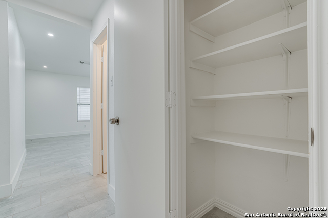 Image 28 of 36 For 9958 Panther Bay