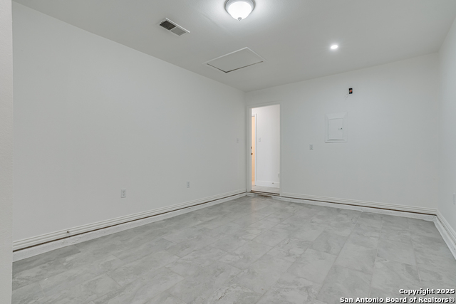 Image 31 of 36 For 9958 Panther Bay