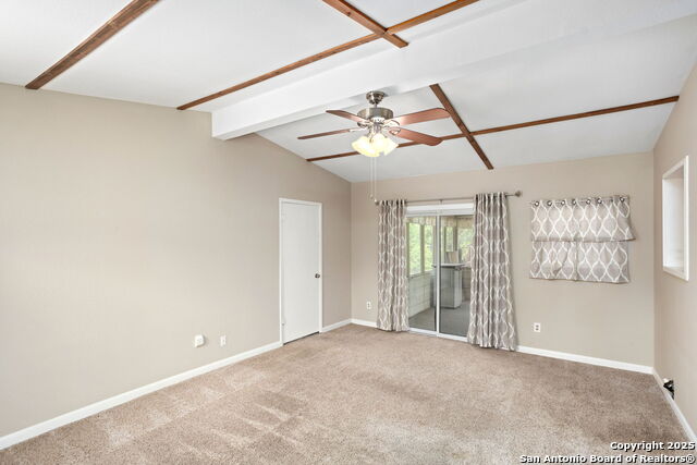Listing photo id 6 for 107 Shropshire Dr.