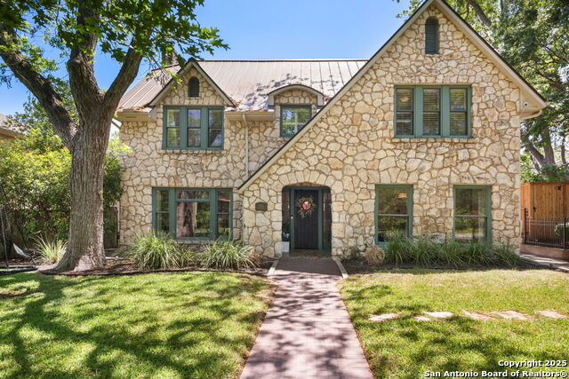 Details for 204 Parklane, Olmos Park, TX 78212