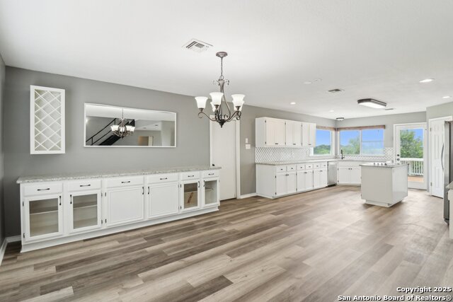 Image 14 of 67 For 27708 Ramblewood St