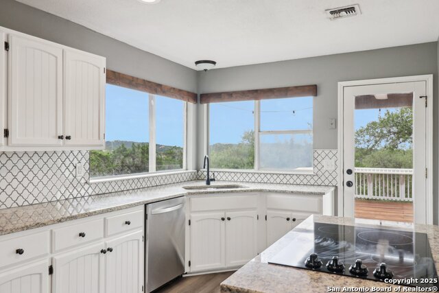 Image 16 of 67 For 27708 Ramblewood St