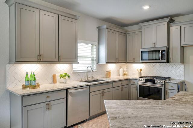 Image 11 of 33 For 27314 Falls Cove