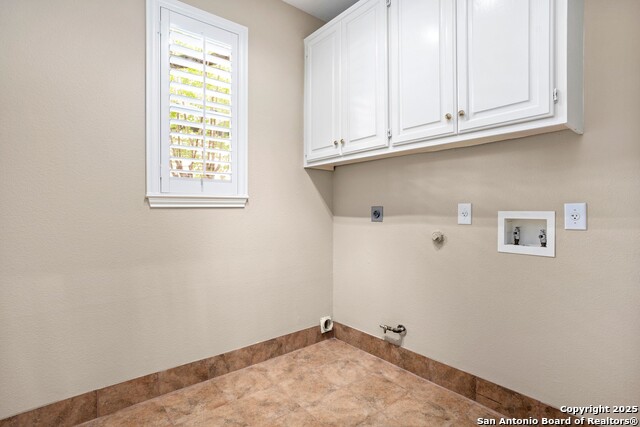 Image 15 of 44 For 18839 Agin Court