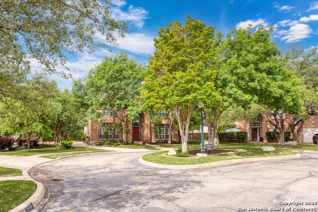 Image 2 of 44 For 18839 Agin Court