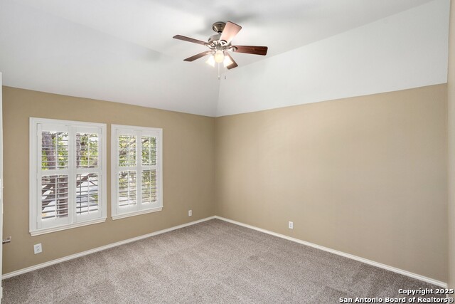 Image 27 of 44 For 18839 Agin Court