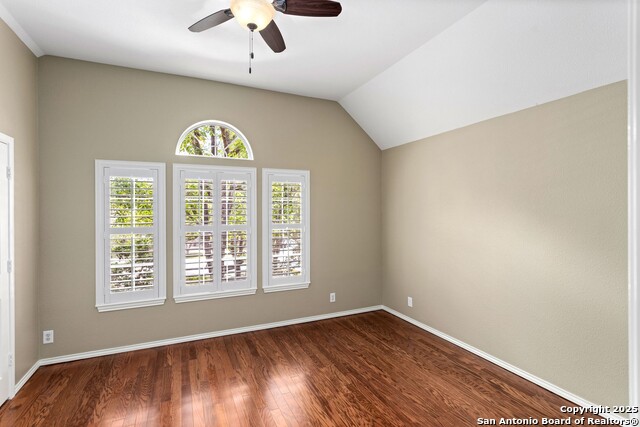 Image 30 of 44 For 18839 Agin Court
