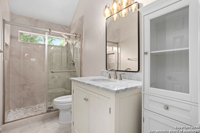 Image 33 of 44 For 18839 Agin Court