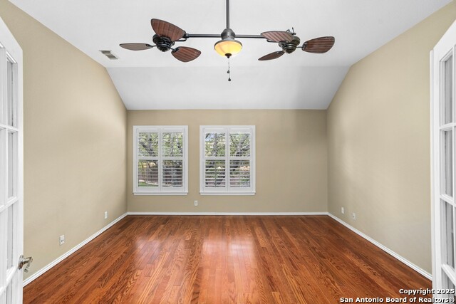 Image 34 of 44 For 18839 Agin Court